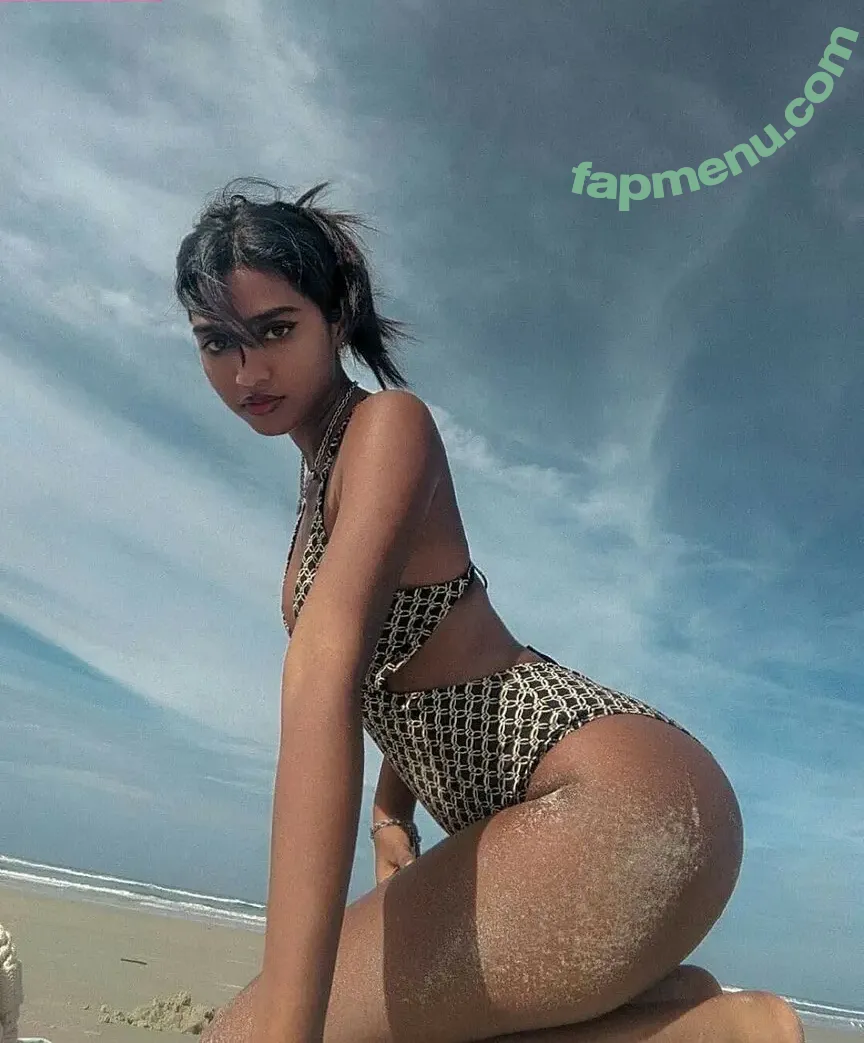 bbyg6rl nude photo #0438 (bbygrll)