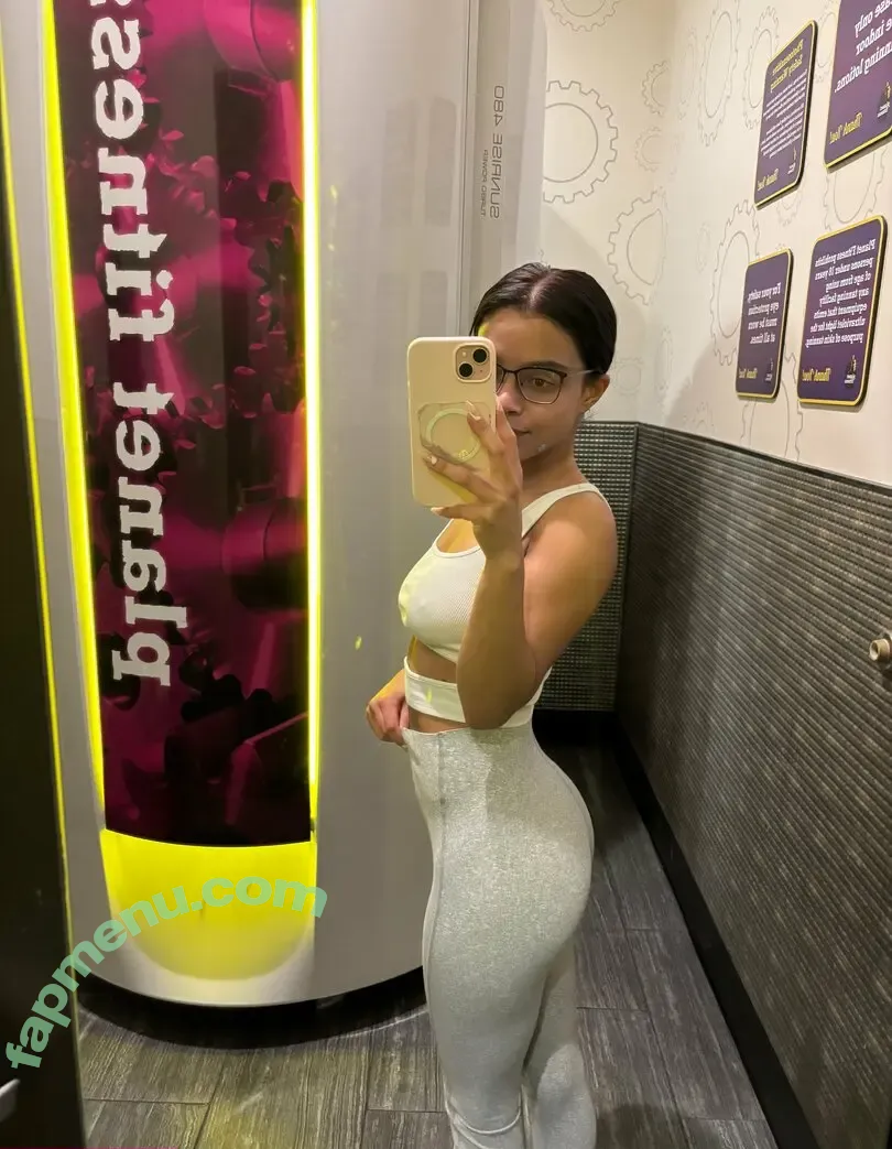 bbygirlzoexxx nude photo #0002 (bbygirlzoee)