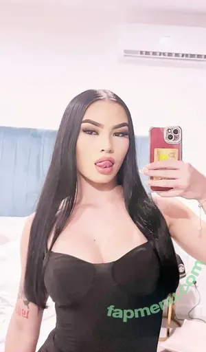 Bbygrl.iz / Izabella Mariano Knight nude photo #0010