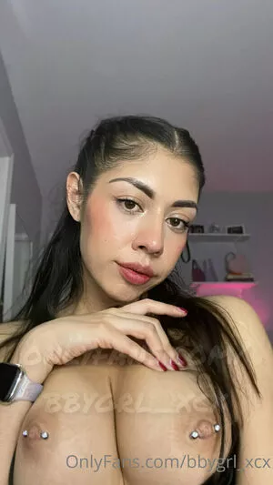 Bbygrl_xcx / Kali nude photo #0020