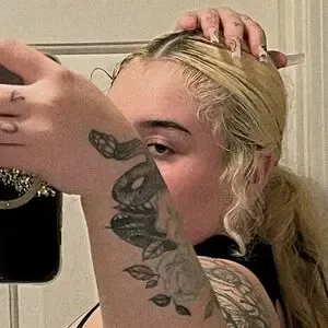 bbyhayyy_ / hayley_giroux / hbhabyy nude photo #0008