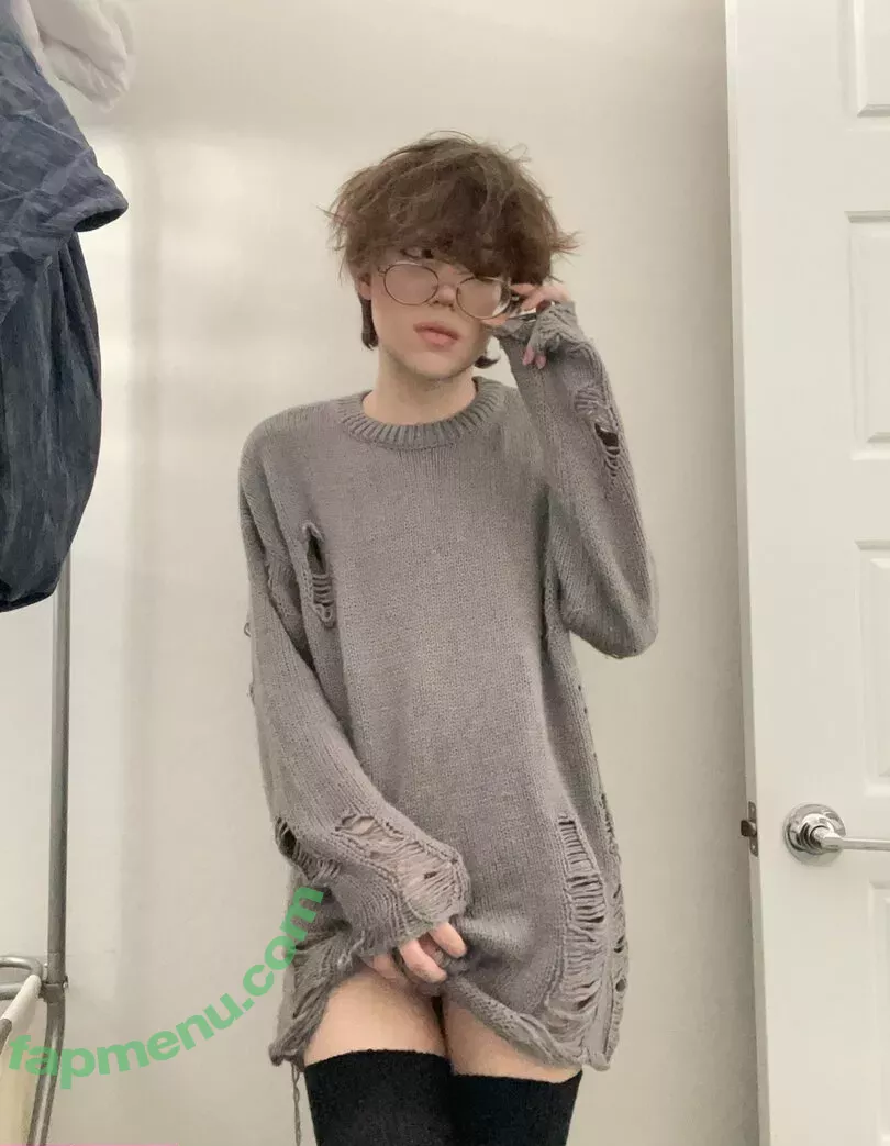Bbykoda nude photo #0006 (bbyk0da / bbykodak)
