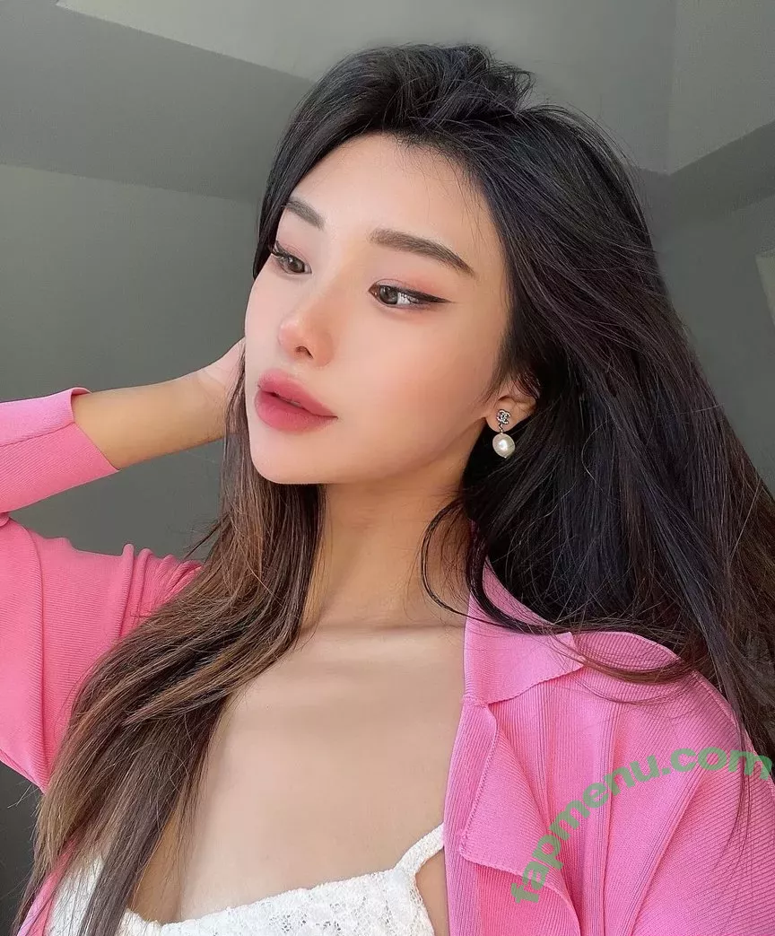 bbymari nude photo #0011 (bbymari._ / mariyknight)