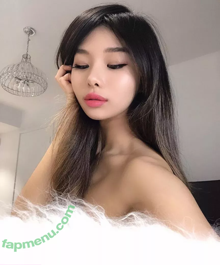bbymari nude photo #0045 (bbymari._ / mariyknight)
