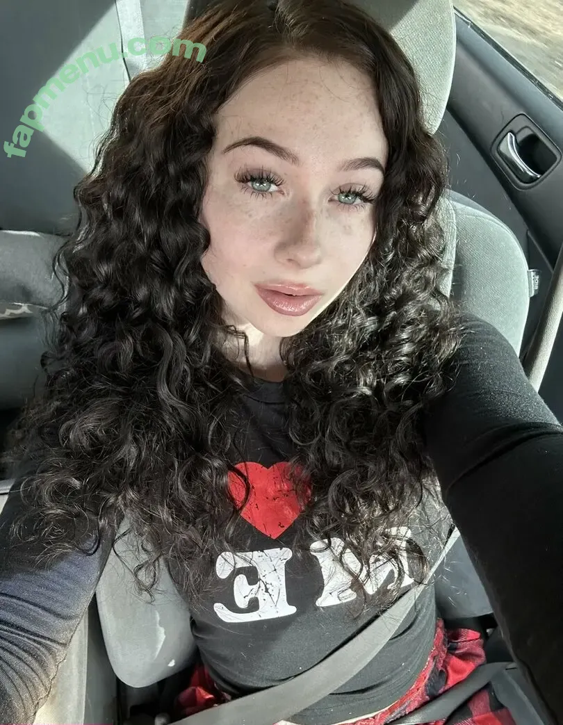Bbynessaxo nude photo #0007 (Bbynessaxo)
