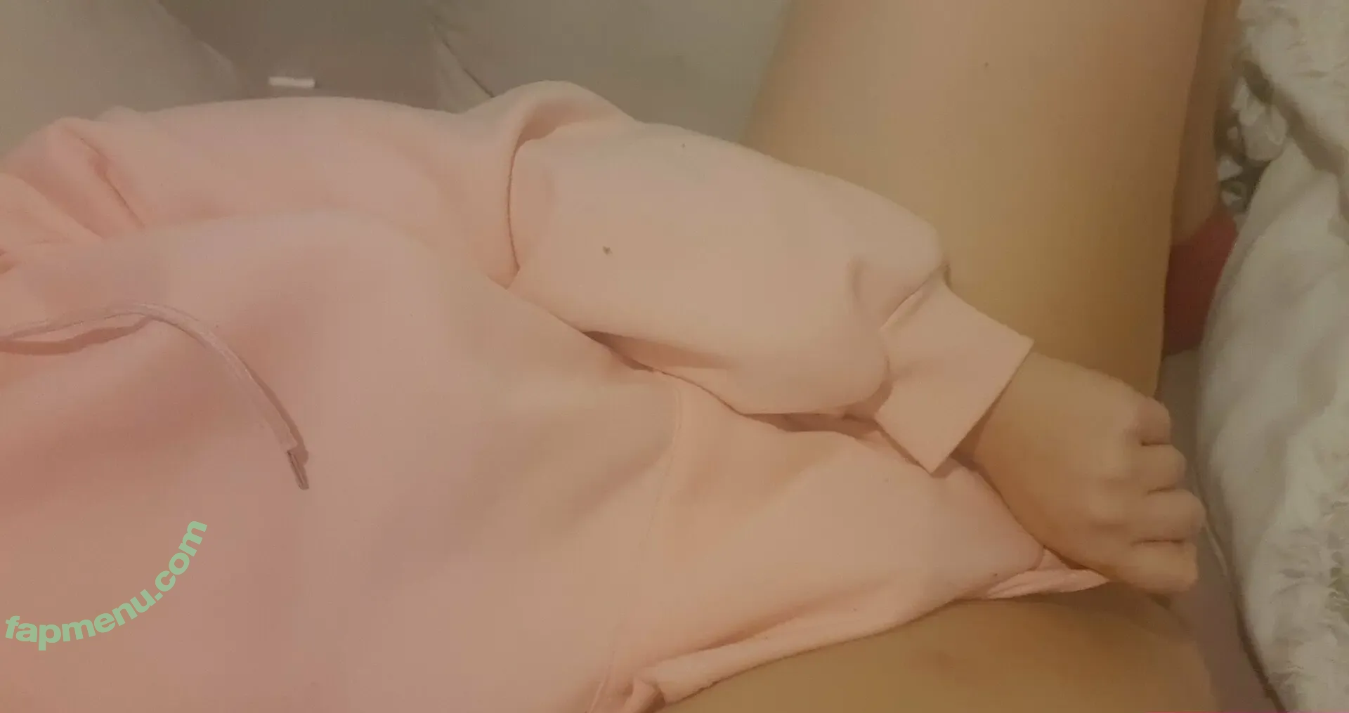 bbysuccubi nude photo #0005 (bbysuccub)