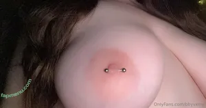 bbyvxmp / bbyvxmp_xo nude photo #0001
