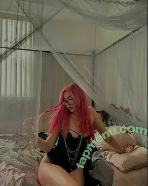  nude photo #0001