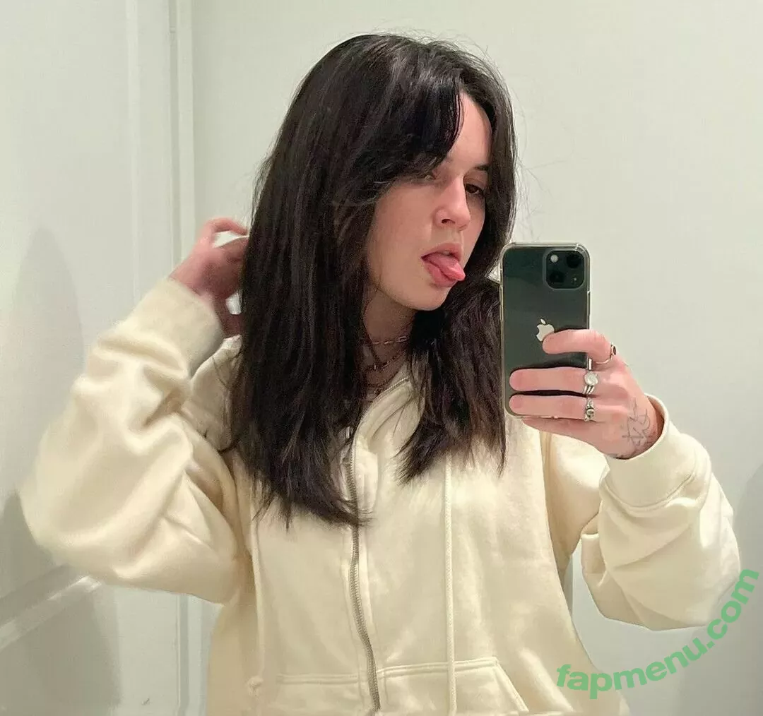 Bea Miller nude photo #0044 (beamiller)