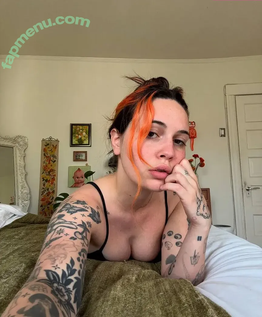 Bea Miller nude photo #0293 (beamiller)