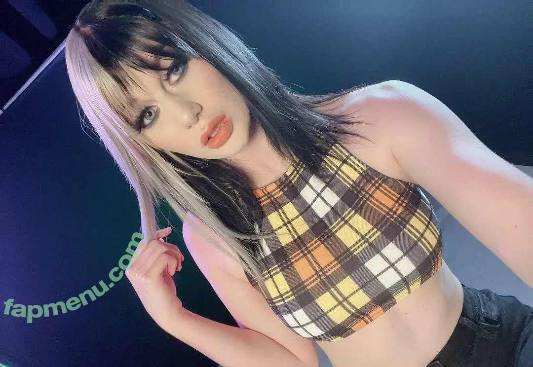 Bea Priestley nude photo #0011 (Blair Davenport / bdavenportwwe / bpriestley)