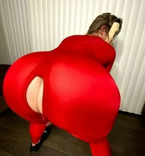 beabaad / ezzobea / msbeabaad nude photo #0073