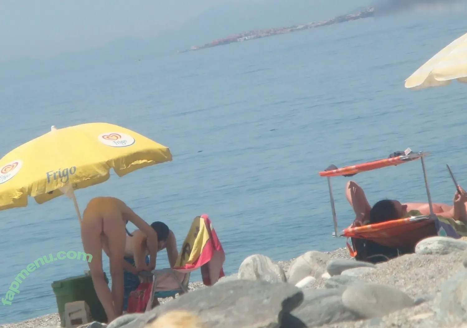 Beach nude photo #1368 (Beach)