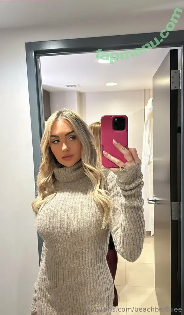 beachbarbiiee nude photo #0002 (beachbarbiiee)