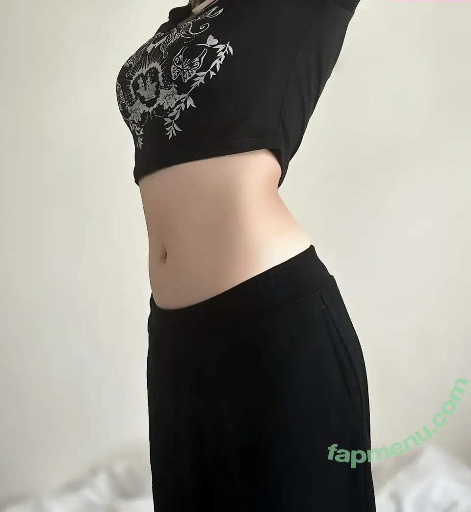 Beamoriyurumo nude photo #0100 (Beamoriyurumo)