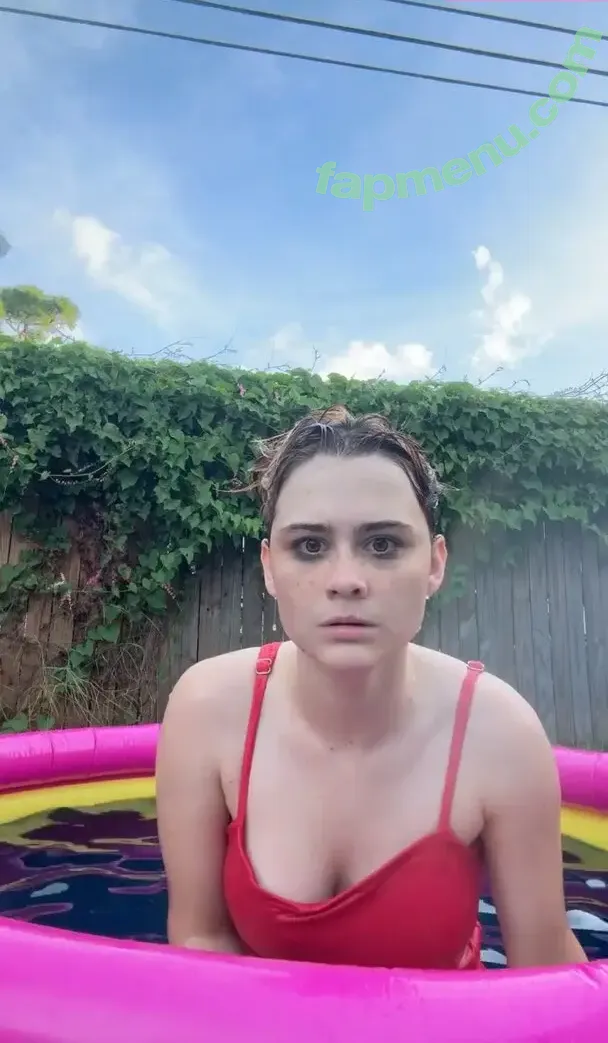 beanswithbombs nude photo #0013 (beansdabomb)