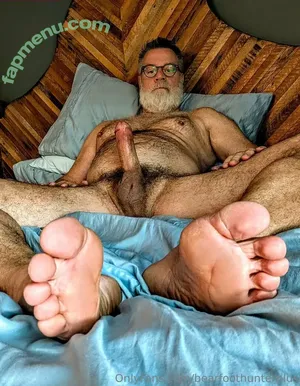 bearfoothunterplus / bearfoothunter1 nude photo #0096