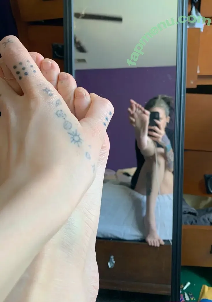 bearthegoblin nude photo #0011 (bearthegoblin)