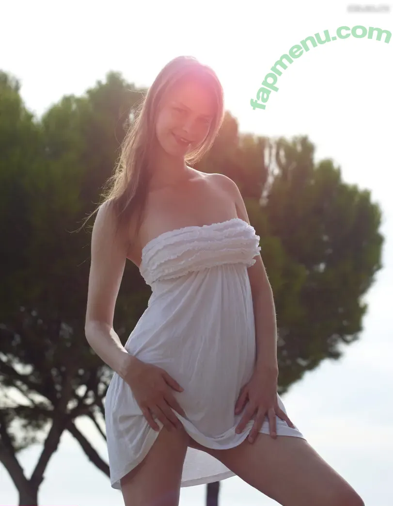 Beata Undine nude photo #0435 (beata_undine)