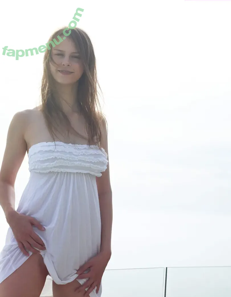 Beata Undine nude photo #0446 (beata_undine)