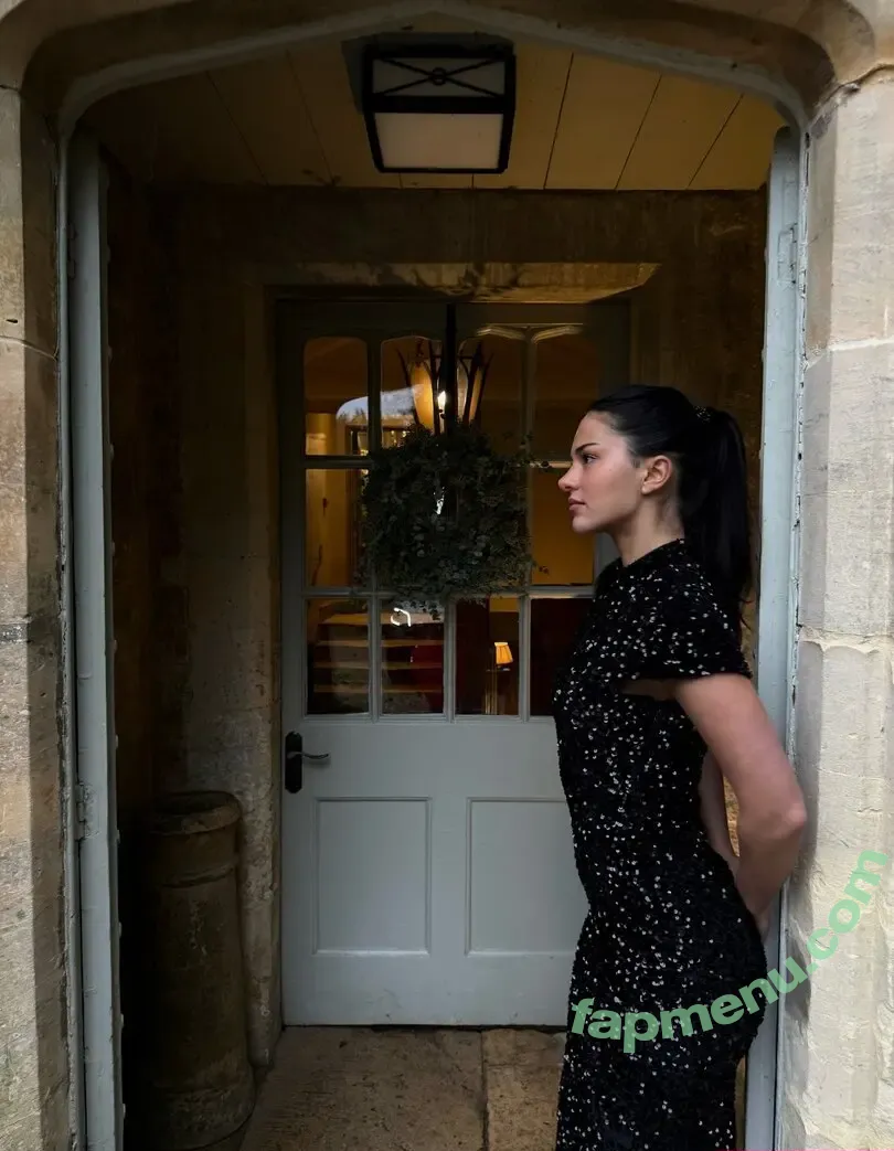 Beatrice Barichella nude photo #0247 (beatrjxe)