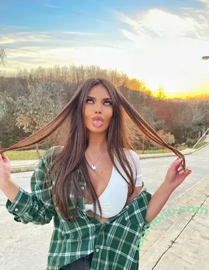 beatrix ramosaj / beatrixramosaj nude photo #0125