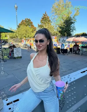 beatrix ramosaj / beatrixramosaj nude photo #0791