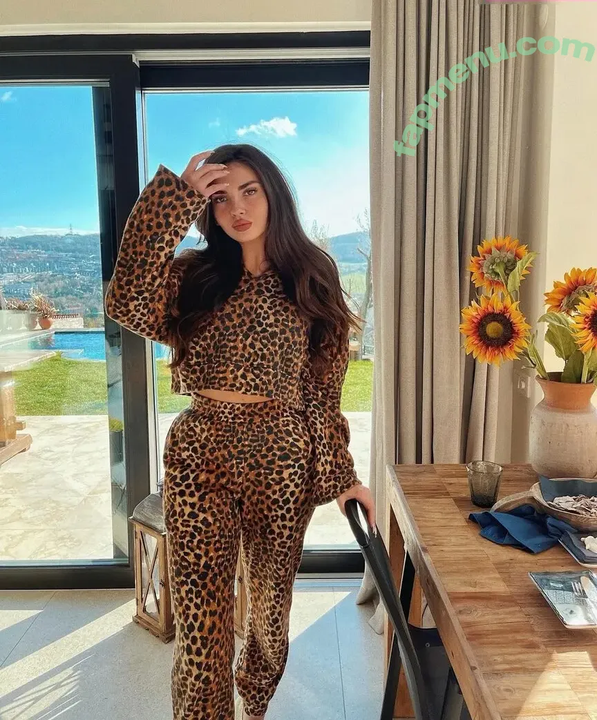 beatrix ramosaj nude photo #0139 (beatrixramosaj)