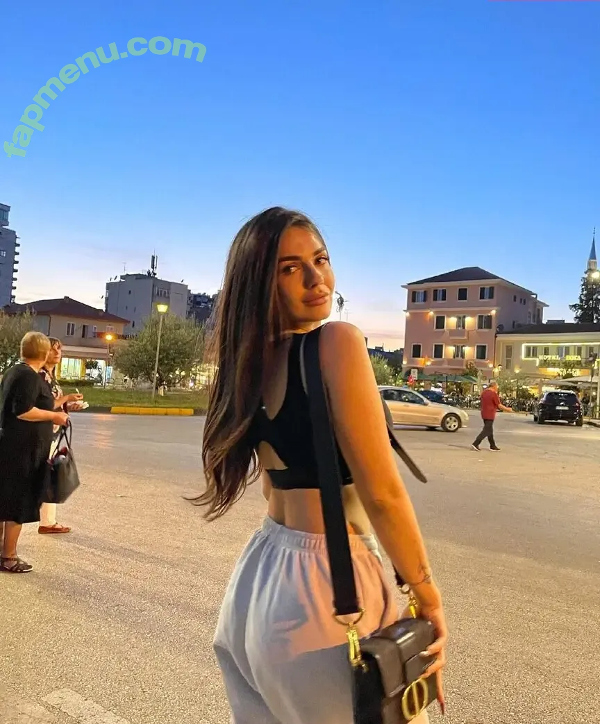 beatrix ramosaj nude photo #0192 (beatrixramosaj)