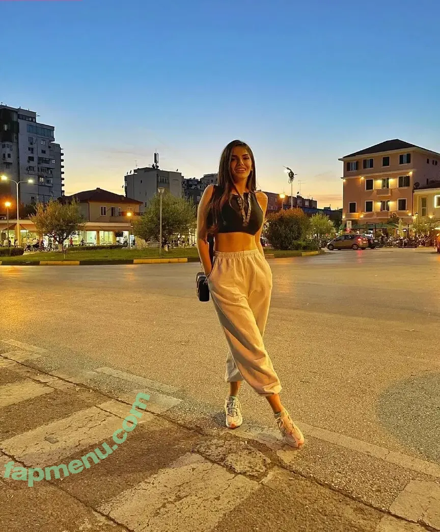 beatrix ramosaj nude photo #0195 (beatrixramosaj)