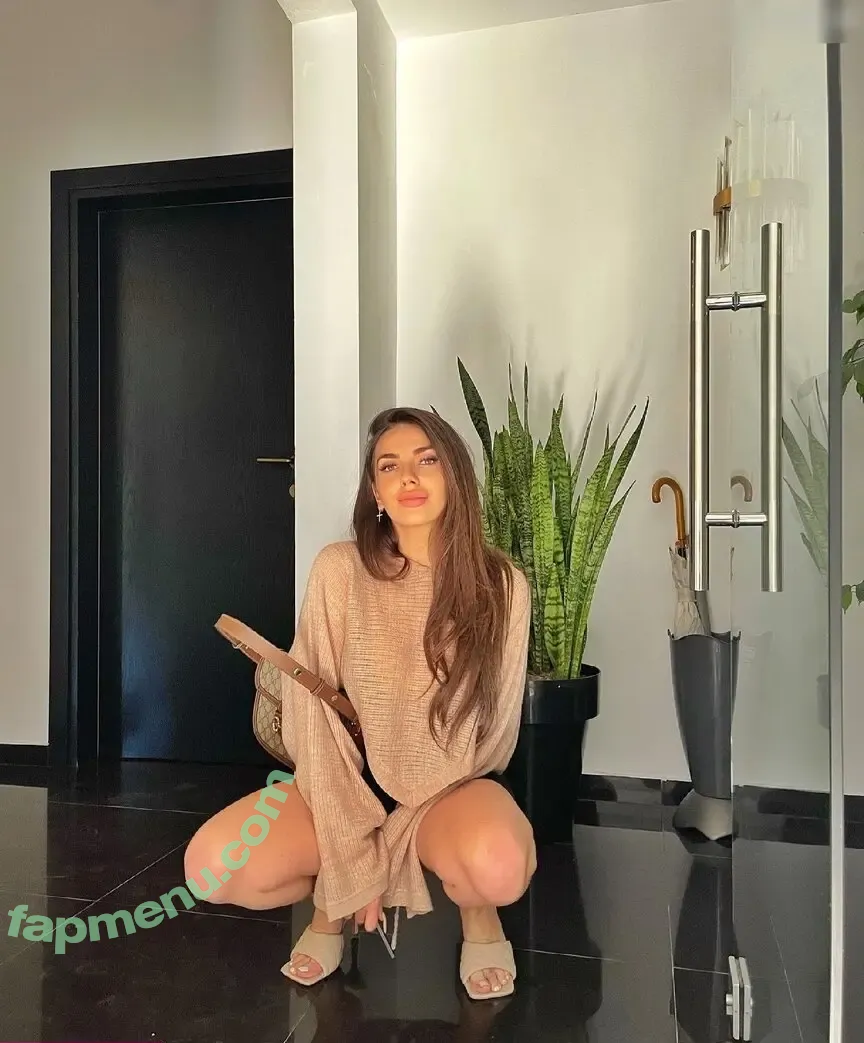 beatrix ramosaj nude photo #0206 (beatrixramosaj)