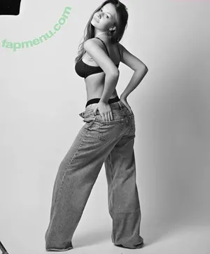 Beatriz Castilho / bfccastilho nude photo #0054