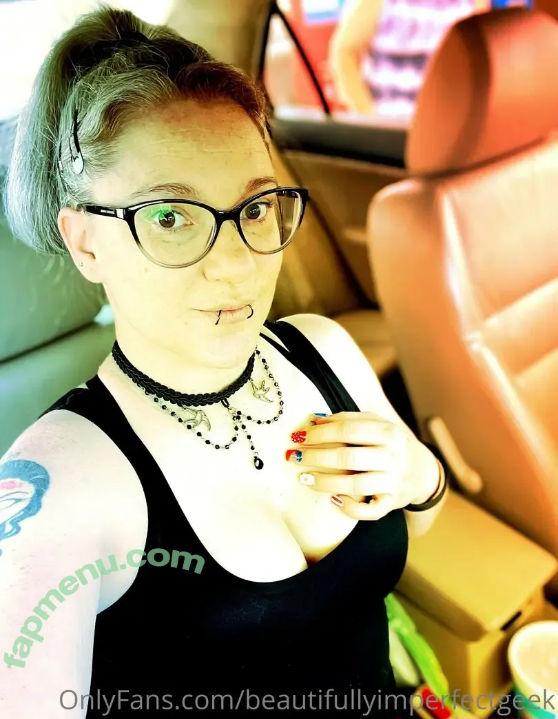 beautifullyimperfectgeek nude photo #0015 (beautifullyimperfectgeek)