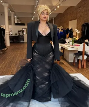 Bebe Rexha / beberexha / skylinevexx nude photo #0879