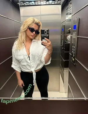 Bebe Rexha / beberexha / skylinevexx nude photo #0916
