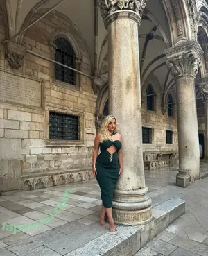 Bebe Rexha / beberexha / skylinevexx nude photo #0939