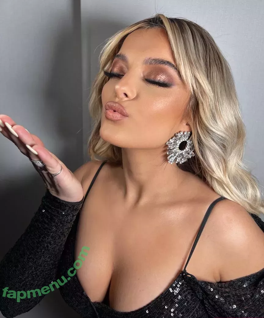 Bebe Rexha nude photo #0038 (beberexha / skylinevexx)