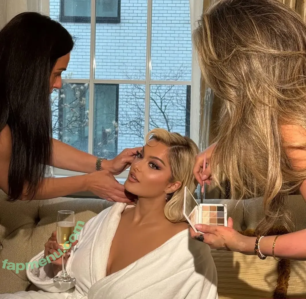 Bebe Rexha nude photo #0870 (beberexha / skylinevexx)