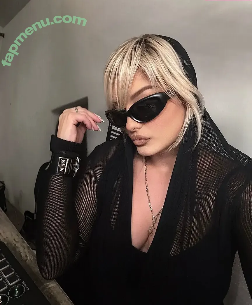 Bebe Rexha nude photo #0882 (beberexha / skylinevexx)