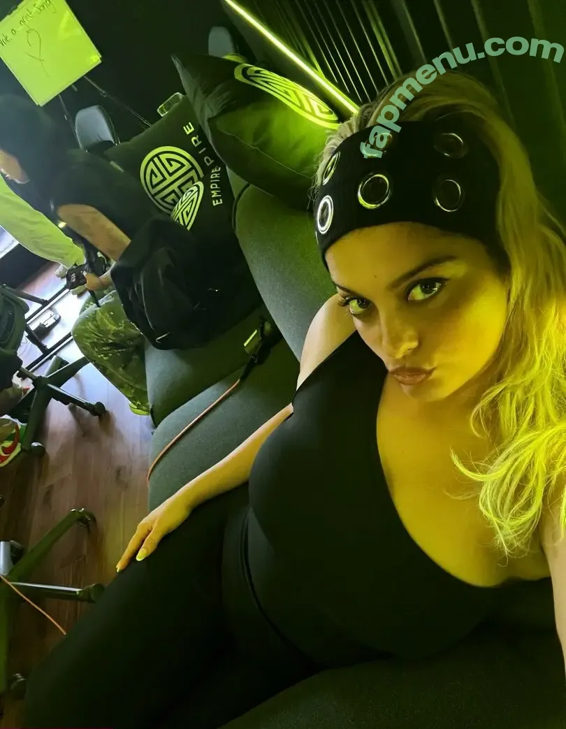 Bebe Rexha nude photo #0952 (beberexha / skylinevexx)