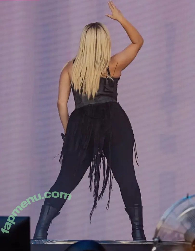 Bebe Rexha nude photo #0979 (beberexha / skylinevexx)