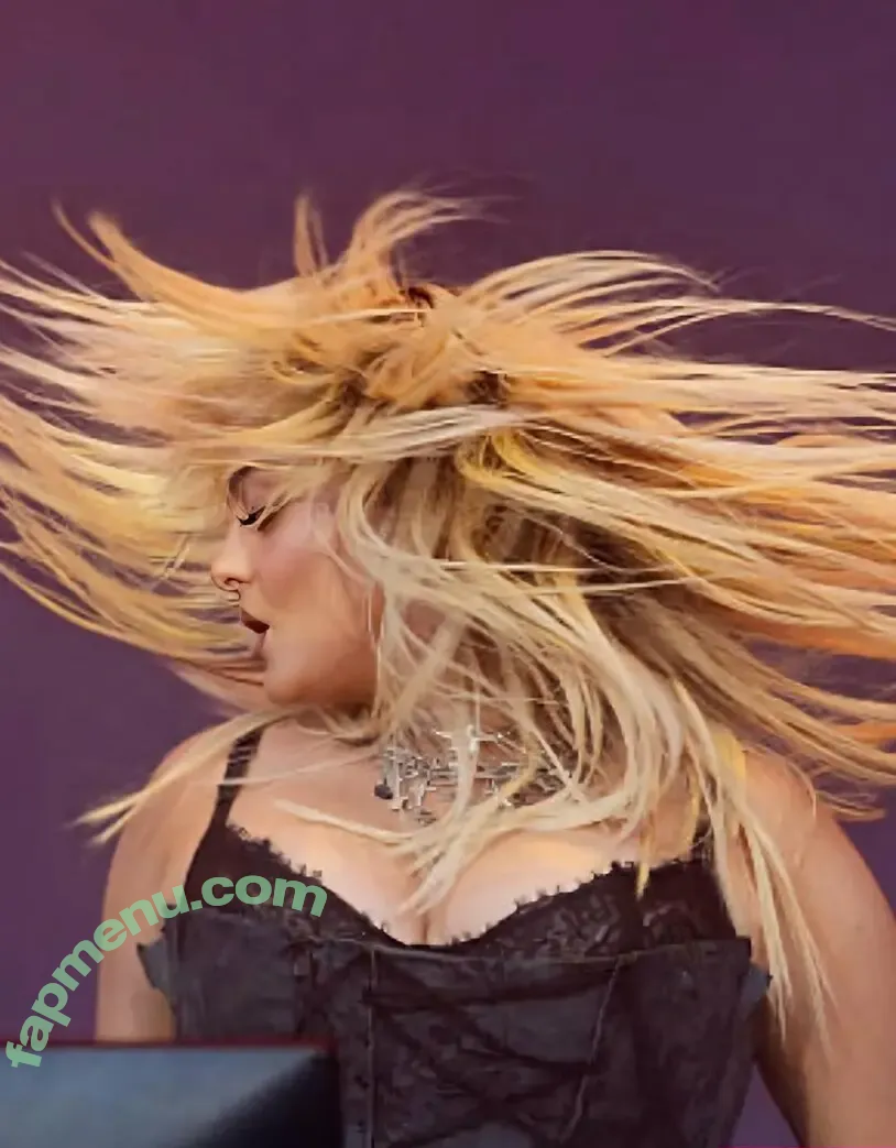 Bebe Rexha nude photo #0982 (beberexha / skylinevexx)