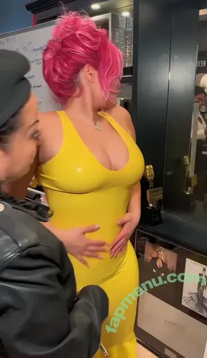 Bebe Rexha / beberexha / skylinevexx nude photo #1054