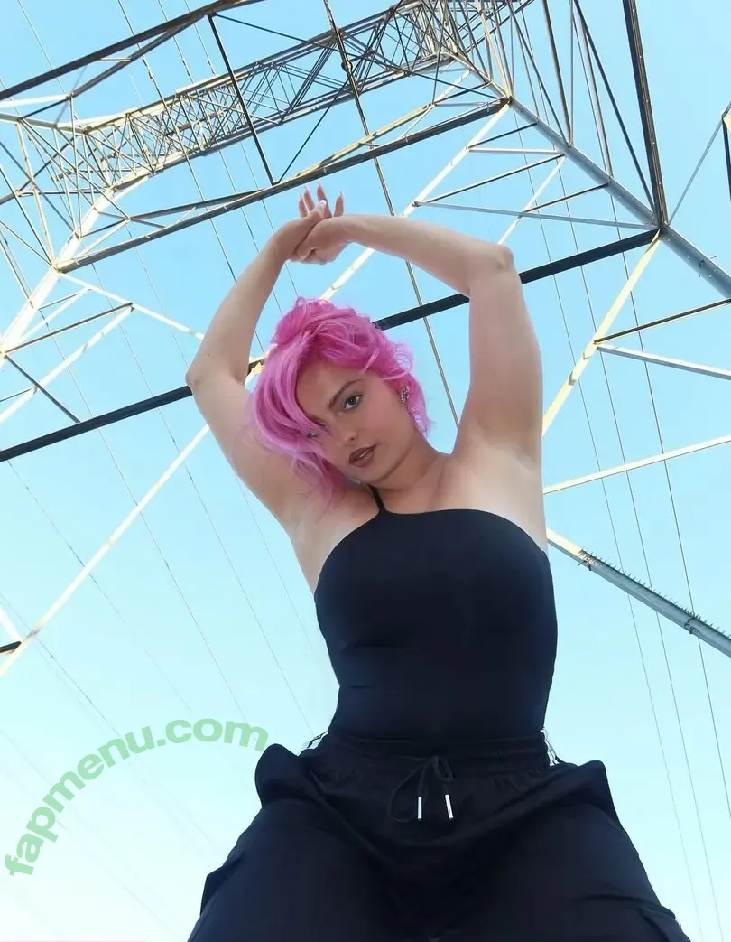 Bebe Rexha nude photo #1011 (beberexha / skylinevexx)