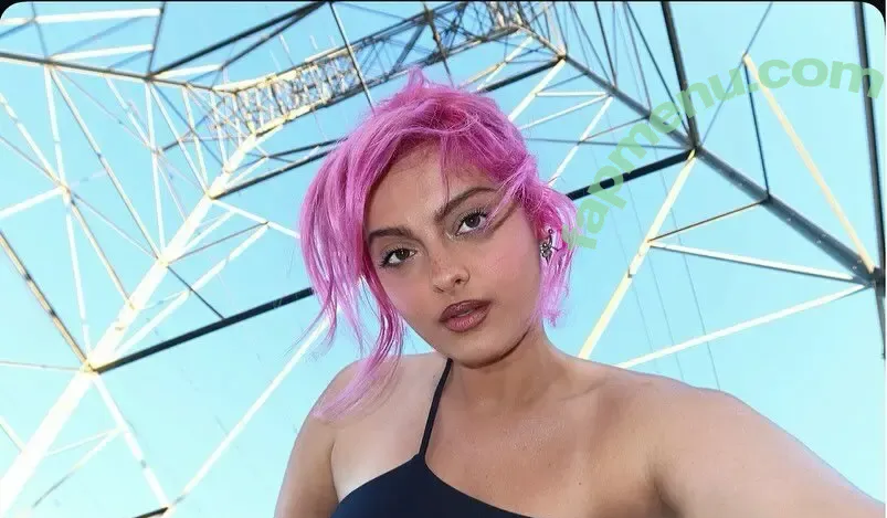 Bebe Rexha nude photo #1013 (beberexha / skylinevexx)
