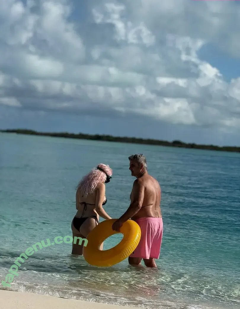 Bebe Rexha nude photo #1078 (beberexha / skylinevexx)