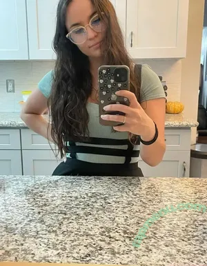 Bebevivika / vikababylovecakee nude photo #0088