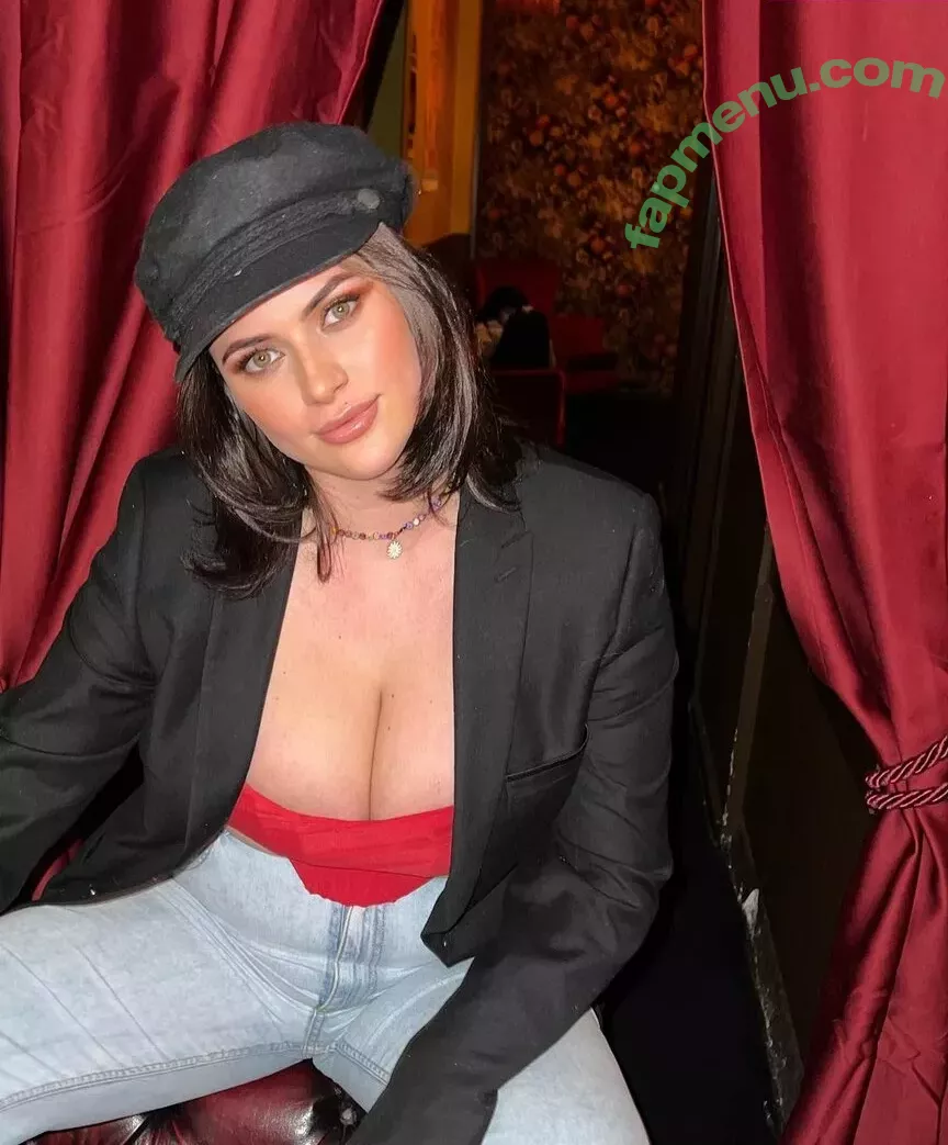 Bec Danaher nude photo #0074 (becdanaher / yousawnothinggg)