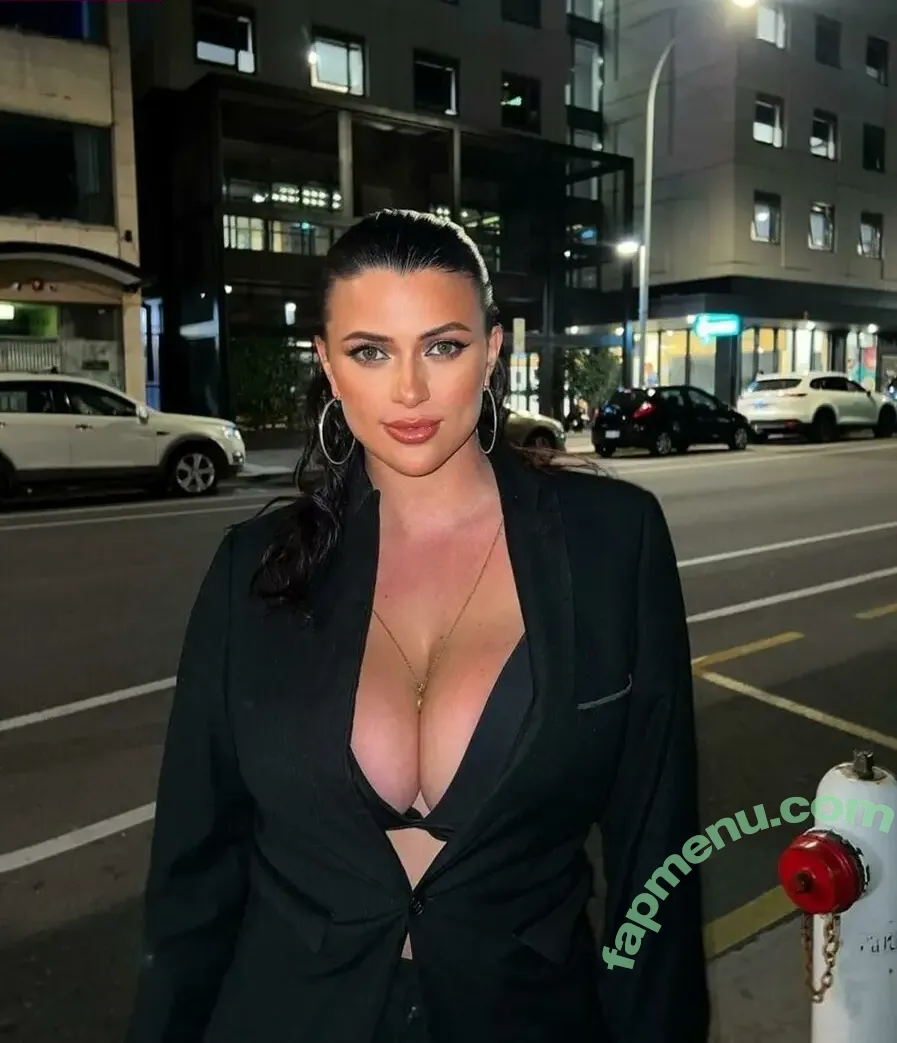 Bec Danaher nude photo #0385 (becdanaher)