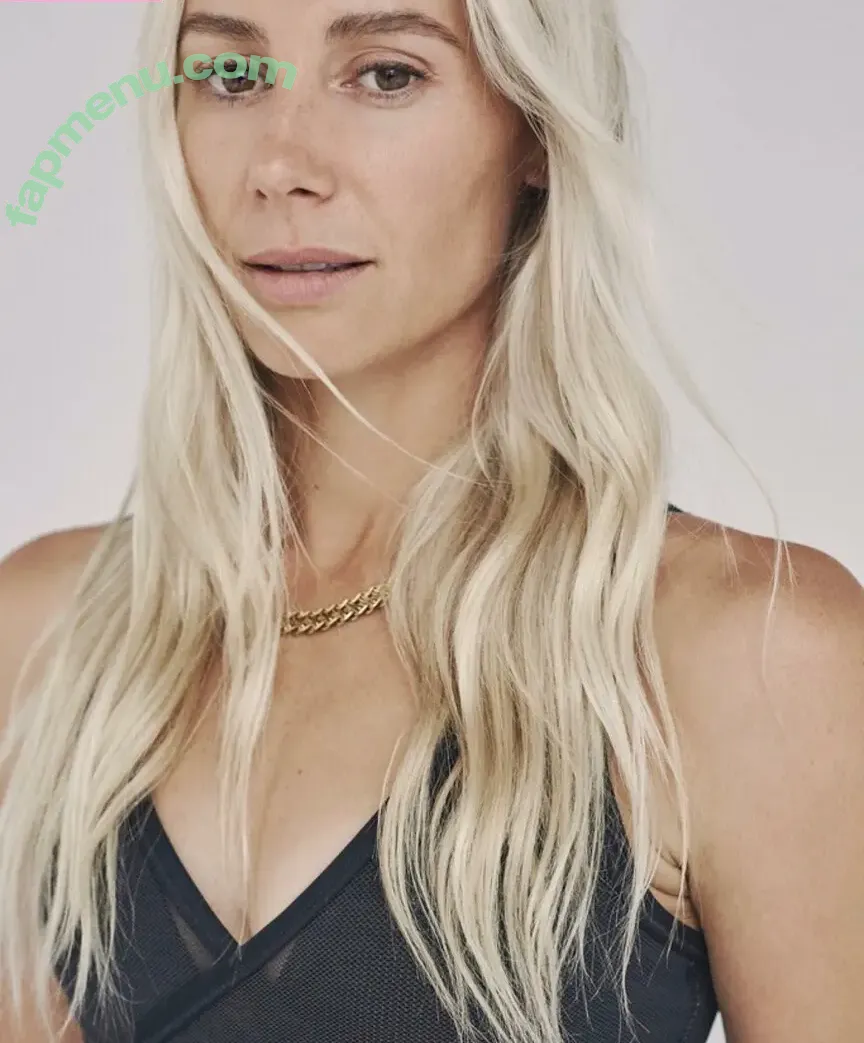 Bec Taylor nude photo #0003 (becwilcock)